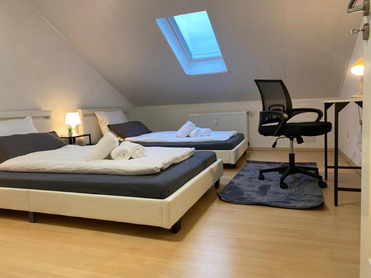 Deluxe Business Suite Mit Netflix Premium & Parkplatz, Zentral Zu Audi & Schwarz Gruppe With 2 Bedrooms Bad Friedrichshall Esterno foto