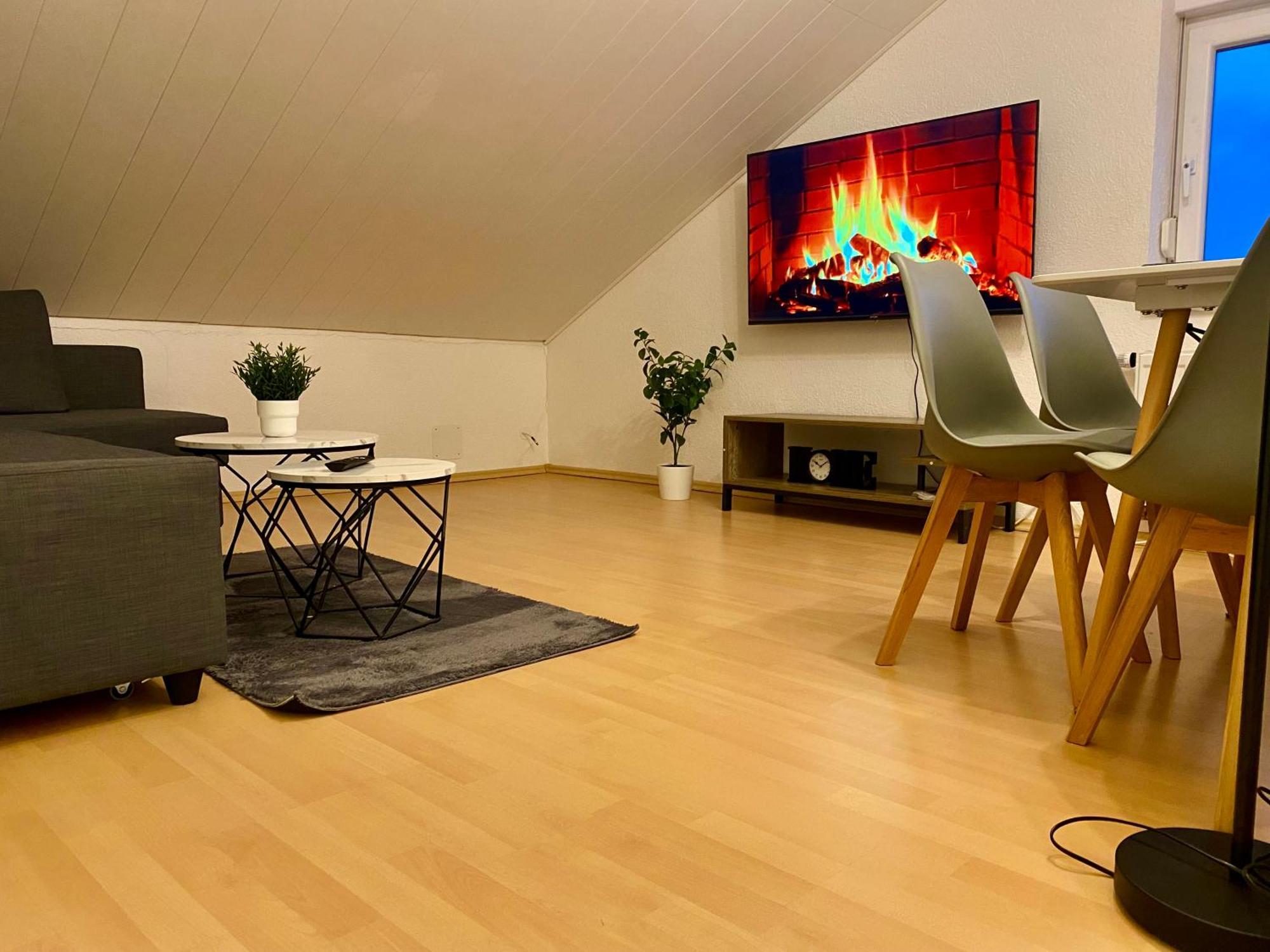 Deluxe Business Suite Mit Netflix Premium & Parkplatz, Zentral Zu Audi & Schwarz Gruppe With 2 Bedrooms Bad Friedrichshall Esterno foto